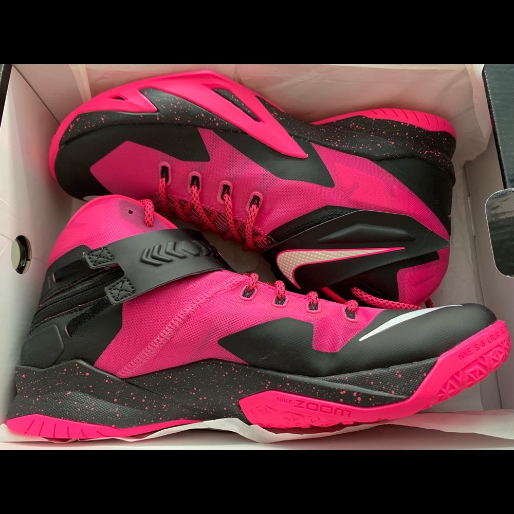 Pink nikes